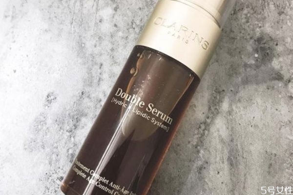 嬌韻詩(shī)雙萃精華含什么成分 嬌韻詩(shī)精華的功效 嬌韻詩(shī)雙萃精華含什么成分 嬌韻詩(shī)精華的功效