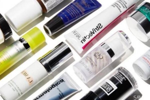 眼部精華和眼霜用法一樣嗎 眼部精華和眼霜的區(qū)別 眼部精華和眼霜用法一樣嗎 眼部精華和眼霜的區(qū)別