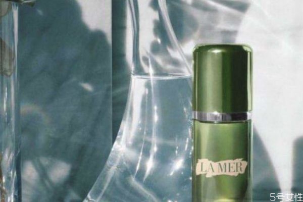 海藍之謎精粹水含酒精嗎 海藍之謎精粹水抗老嗎 海藍之謎精粹水含酒精嗎 海藍之謎精粹水抗老嗎