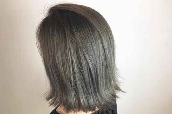 亞麻青灰色要漂嗎 亞麻青灰色適合什么膚質 亞麻青灰色要漂嗎 亞麻青灰色適合什么膚質