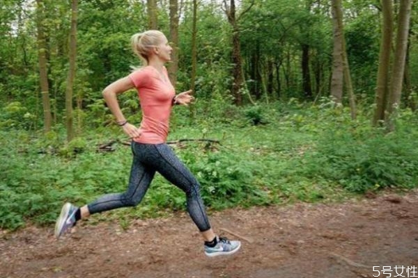 最適合女生減肥的時(shí)間段 什么時(shí)候女生減肥最有效 最適合女生減肥的時(shí)間段 什么時(shí)候女生減肥最有效