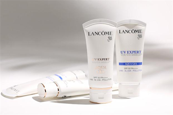 蘭蔻小白管防曬霜孕婦能用嗎 蘭蔻小白管防曬霜悶痘嗎 蘭蔻小白管防曬霜孕婦能用嗎 蘭蔻小白管防曬霜悶痘嗎