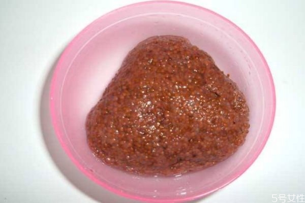 祛痘海藻面膜怎么調(diào) 祛痘海藻面膜調(diào)配方法 祛痘海藻面膜怎么調(diào) 祛痘海藻面膜調(diào)配方法