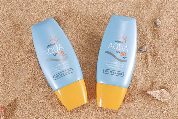 mistine小黃帽防曬霜成分 mistine小黃帽防曬霜孕婦能用嗎 mistine小黃帽防曬霜成分 mistine小黃帽防曬霜孕婦能用嗎