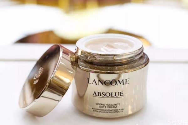 蘭蔻菁純面霜的作用 蘭蔻菁純面霜的功效 蘭蔻菁純面霜的作用 蘭蔻菁純面霜的功效