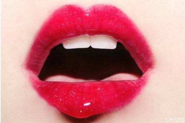 半永久紋唇能保持多久 哪些人不適合做半永久紋唇 半永久紋唇能保持多久 哪些人不適合做半永久紋唇