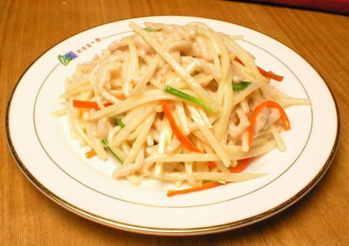 冬筍里脊絲怎么做好吃 冬筍里脊絲的做法 冬筍里脊絲怎么做好吃 冬筍里脊絲的做法