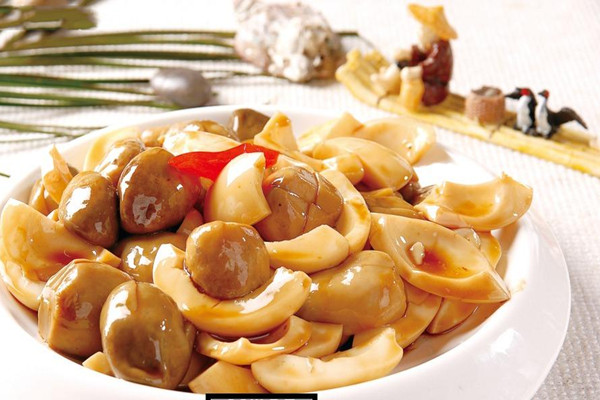 草菇燒筍怎么做好吃 草菇燒筍的做法 草菇燒筍怎么做好吃 草菇燒筍的做法