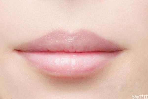 半永久紋唇后幾天消腫 半永久唇多久恢復(fù)自然 半永久紋唇后幾天消腫 半永久唇多久恢復(fù)自然