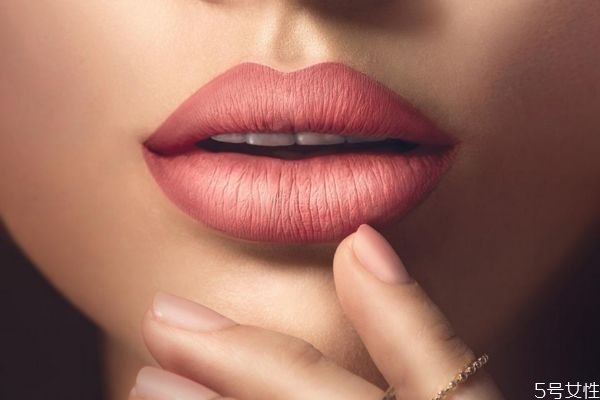 半永久紋唇能保持多久 哪些人不適合做半永久紋唇 半永久紋唇能保持多久 哪些人不適合做半永久紋唇