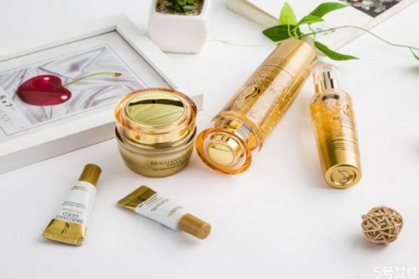 ahc黃金眼霜可以去黑眼圈嗎 ahc黃金眼霜能去黑眼圈嗎 ahc黃金眼霜可以去黑眼圈嗎 ahc黃金眼霜能去黑眼圈嗎