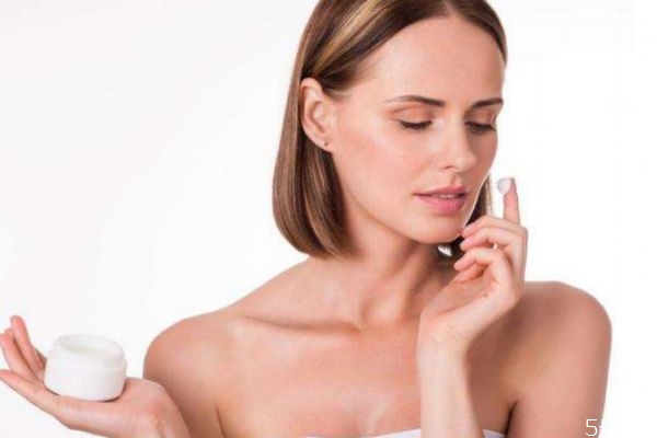 怎么判斷自己是不是油性皮膚 判斷油性皮膚的標準 怎么判斷自己是不是油性皮膚 判斷油性皮膚的標準