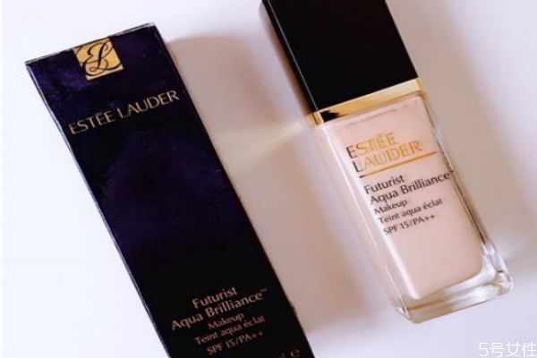 粉底液浮粉卡粉怎么補(bǔ)救 粉底液卡粉浮粉是什么原因 粉底液浮粉卡粉怎么補(bǔ)救 粉底液卡粉浮粉是什么原因