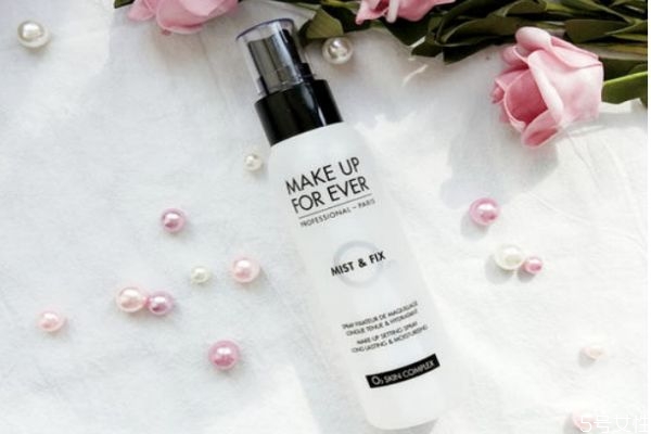 定妝噴霧的特點(diǎn) 定妝噴霧的優(yōu)點(diǎn) 定妝噴霧的特點(diǎn) 定妝噴霧的優(yōu)點(diǎn)