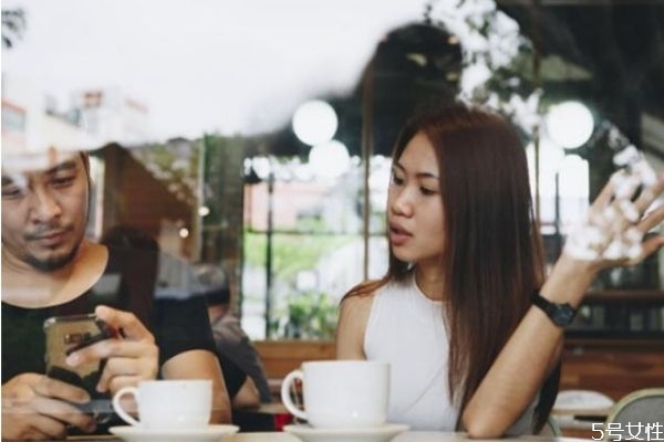 垃圾老公的特征有哪些 吵架最能看清一個(gè)男人 垃圾老公的特征有哪些 吵架最能看清一個(gè)男人