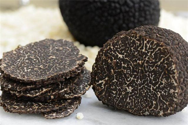 新鮮黑松露怎么吃 黑松露可以泡水喝嗎 新鮮黑松露怎么吃 黑松露可以泡水喝嗎