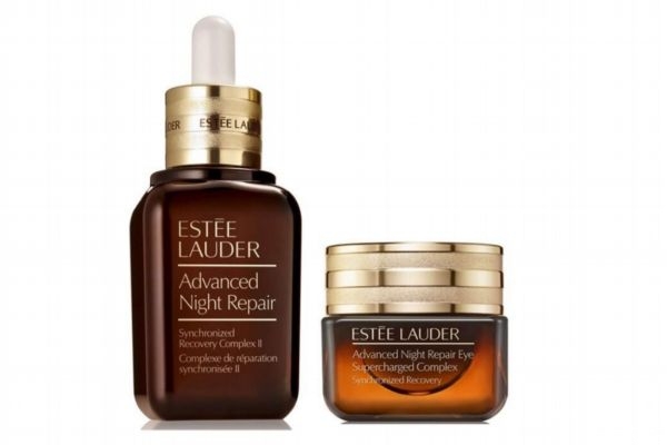 精華是在水乳前還是后 精華和水乳的使用順序 精華是在水乳前還是后 精華和水乳的使用順序