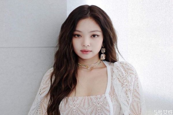 混油和油皮的區(qū)別是什么 夏天油皮冬天干皮是什么皮膚 混油和油皮的區(qū)別是什么 夏天油皮冬天干皮是什么皮膚