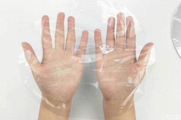 保鮮膜敷臉的作用 保鮮膜敷臉的好處 保鮮膜敷臉的作用 保鮮膜敷臉的好處