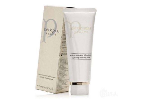 去油保濕的洗面奶有哪些 去臉油有什么小妙招 去油保濕的洗面奶有哪些 去臉油有什么小妙招