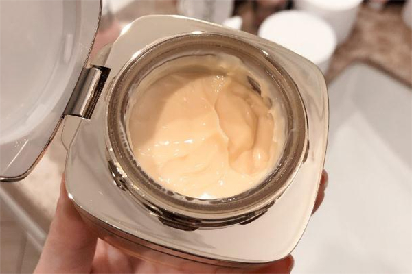 歐萊雅小蜜罐面霜真假對比 歐萊雅小蜜罐和零點(diǎn)霜哪個(gè)好用 歐萊雅小蜜罐面霜真假對比 歐萊雅小蜜罐和零點(diǎn)霜哪個(gè)好用