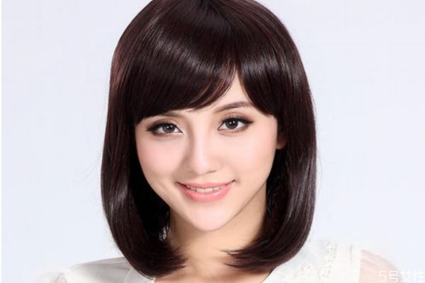 額頭大適合什么發(fā)型 額頭大怎么選擇發(fā)型 額頭大適合什么發(fā)型 額頭大怎么選擇發(fā)型