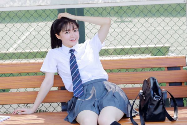 jk制服和水手服的區(qū)別 jk制服和水手服的不同 jk制服和水手服的區(qū)別 jk制服和水手服的不同