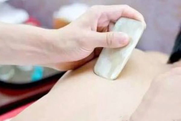 背部刮痧后如何護(hù)理 背部刮痧后的護(hù)理方法 背部刮痧后如何護(hù)理 背部刮痧后的護(hù)理方法