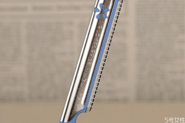 刮眉刀可以刮胡子嗎 女生的胡子可以用刮眉刀刮嗎 刮眉刀可以刮胡子嗎 女生的胡子可以用刮眉刀刮嗎