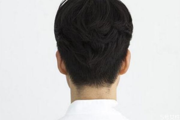 男生發(fā)型兩邊打薄和掏空區(qū)別 2020男士最流行發(fā)型 男生發(fā)型兩邊打薄和掏空區(qū)別 2020男士最流行發(fā)型