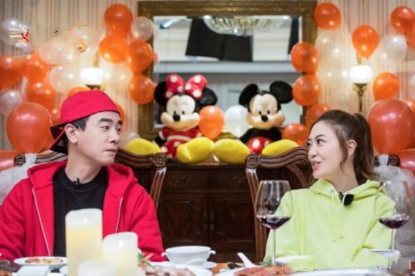 異性對(duì)你有好感的眼神 異性喜歡你的眼神是怎樣的 異性對(duì)你有好感的眼神 異性喜歡你的眼神是怎樣的