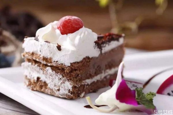 吃辣長痘還是吃糖長痘 吃什么最長痘 吃辣長痘還是吃糖長痘 吃什么最長痘