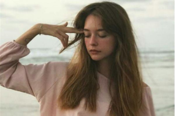 頭屑是怎么形成的 頭發(fā)有頭皮屑怎么辦 頭屑是怎么形成的 頭發(fā)有頭皮屑怎么辦