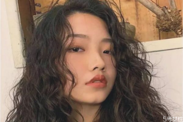 羊毛卷怎么燙教程 羊毛卷要注意什么 羊毛卷怎么燙教程 羊毛卷要注意什么