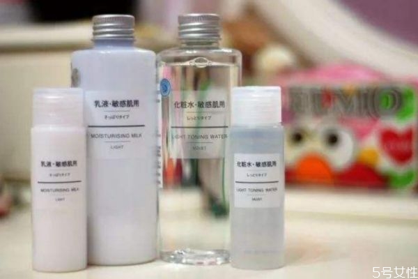 使用過期水乳有什么危害 過期的水乳液怎么使用 使用過期水乳有什么危害 過期的水乳液怎么使用