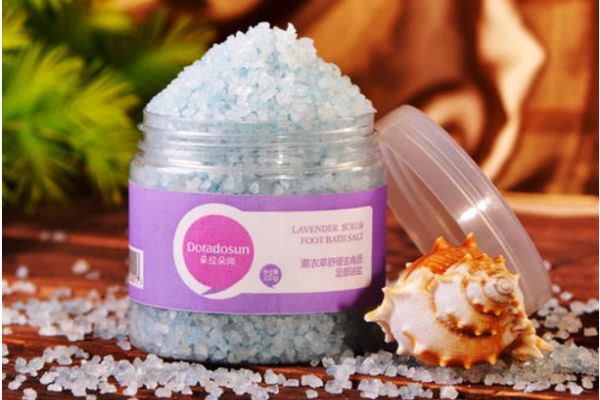 油性皮膚怎么去角質(zhì) 油性皮膚去角質(zhì)的方法 油性皮膚怎么去角質(zhì) 油性皮膚去角質(zhì)的方法