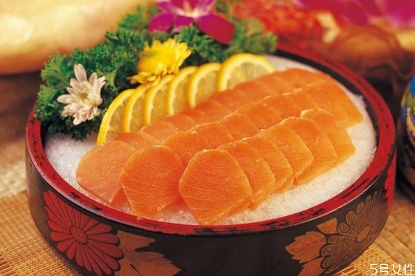 減肥可以吃三文魚(yú)嗎 減肥能吃三文魚(yú)嗎 減肥可以吃三文魚(yú)嗎 減肥能吃三文魚(yú)嗎