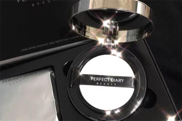 完美日記牛奶肌氣墊適合油皮嗎 完美日記牛奶肌氣墊悶痘嗎 完美日記牛奶肌氣墊適合油皮嗎 完美日記牛奶肌氣墊悶痘嗎