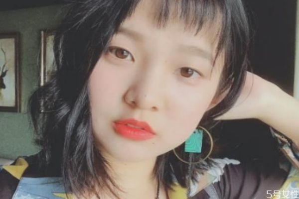 黃皮膚頭發(fā)染什么顏色 皮膚黃適合染什么顏色的頭發(fā) 黃皮膚頭發(fā)染什么顏色 皮膚黃適合染什么顏色的頭發(fā)