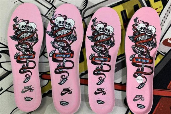 nike dunk sb情人節(jié)真假對比 耐克dunk情人節(jié)發(fā)售價格 nike dunk sb情人節(jié)真假對比 耐克dunk情人節(jié)發(fā)售價格