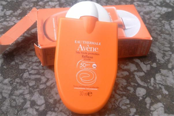 雅漾小金剛防曬霜是物理防曬嗎 雅漾小金剛兒童能用嗎 雅漾小金剛防曬霜是物理防曬嗎 雅漾小金剛兒童能用嗎