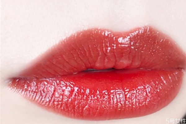 lilt小金磚口紅102和104哪個(gè)好看 lilt小金磚口紅試色 lilt小金磚口紅102和104哪個(gè)好看 lilt小金磚口紅試色