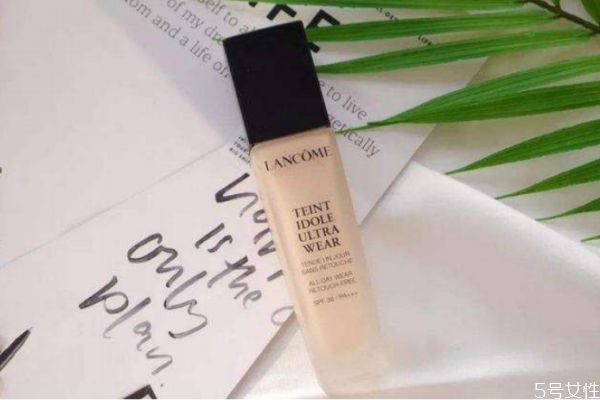 干性皮膚用什么粉底液比較好 適合干皮的粉底液 干性皮膚用什么粉底液比較好 適合干皮的粉底液