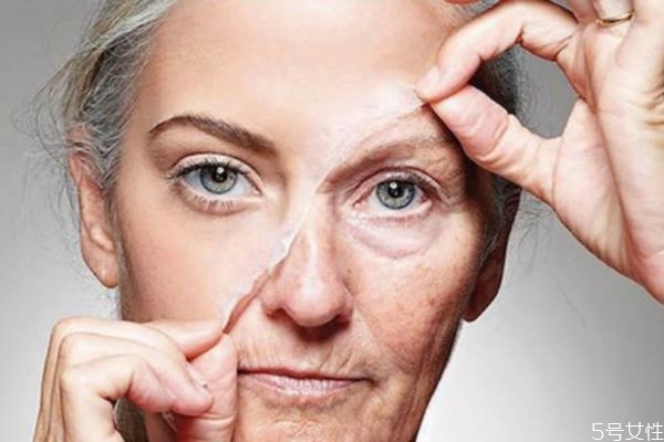 怎樣才能減少臉上的皺紋 如何減輕臉部皺紋 怎樣才能減少臉上的皺紋 如何減輕臉部皺紋