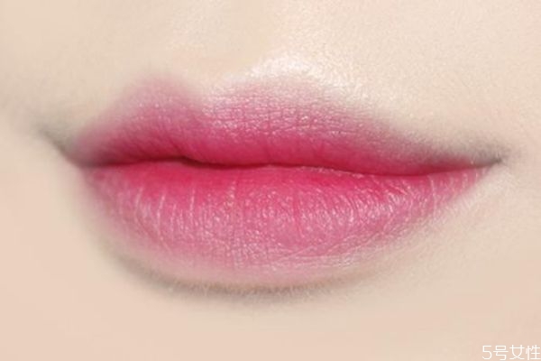 韓式裸妝需要注意什么方面 韓式裸妝適合什么場合 韓式裸妝需要注意什么方面 韓式裸妝適合什么場合