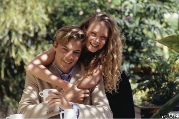 初戀女生容易變心 這3種女人最容易變心 初戀女生容易變心 這3種女人最容易變心