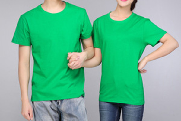 綠色t恤怎么搭配好看 綠色t恤的搭配方法 綠色t恤怎么搭配好看 綠色t恤的搭配方法