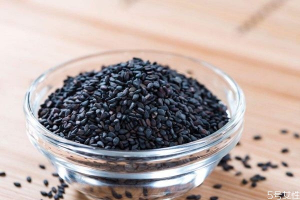 黑芝麻能不能減肥 黑芝麻有沒有減肥的效果 黑芝麻能不能減肥 黑芝麻有沒有減肥的效果