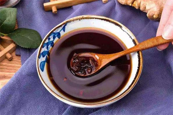 姜糖膏什么時(shí)候喝最好 姜糖膏空腹喝還是飯后喝 姜糖膏什么時(shí)候喝最好 姜糖膏空腹喝還是飯后喝