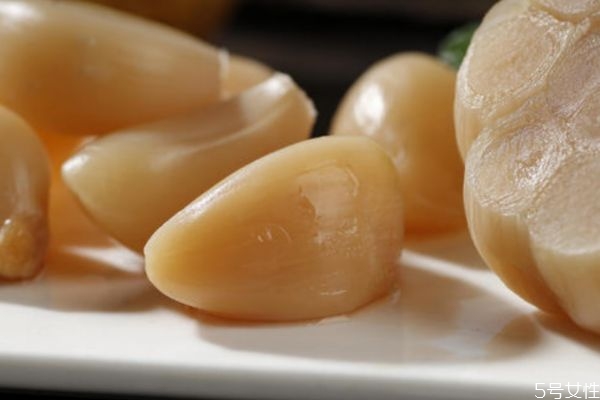 糖醋蒜一般可以存放多久 糖醋蒜的保質(zhì)期一般是多久 糖醋蒜一般可以存放多久 糖醋蒜的保質(zhì)期一般是多久